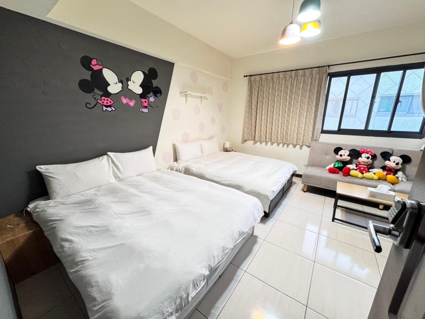 Yi Chung Disney Taichung Buitenkant foto